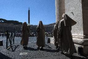 Pope Francis Angelus Prayer - Vatican