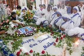 Birthday Celebration Of Saint Teresa In Kolkata.