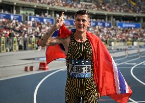 Jakob Ingebrigtsen Sets New World Record In Men's 3000m At Wanda Diamond League In Silesia