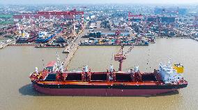 Ship Enterprise Production in Nantong