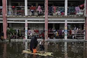 Deadly Floods Strike Troubled Bangladesh