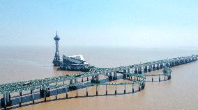 Hangzhou Bay Bridge in Ningbo