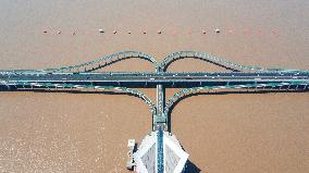 Hangzhou Bay Bridge in Ningbo