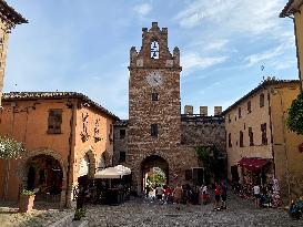 Daily Life In Gradara