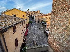 Daily Life In Gradara