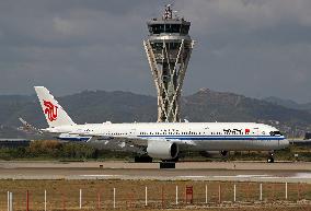 Air China has restored the direct flight between Barcelona and Shanghai