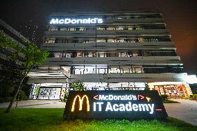 McDonald's China Science and Technology Research and Development Center Building in Nanjing