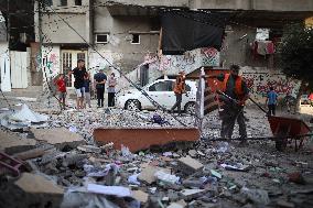 7 Palestinians Killed In Bombing Of Al-Maghazi Refugee Camp - Gaza