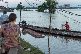 Mekong Water Level Rises - Vientiane