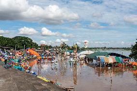 Mekong Water Level Rises - Vientiane