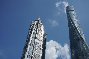 Super High-rise Landmark Building in Shanghai