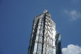 Super High-rise Landmark Building in Shanghai