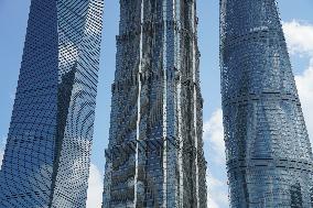 Super High-rise Landmark Building in Shanghai