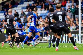 Oldham Athletic v Gateshead - Vanarama National League