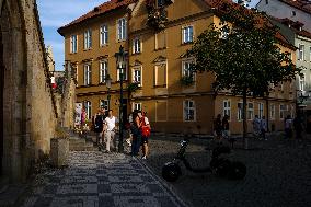 Daily Life In Prague