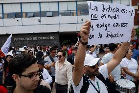 UNAM Law School Students And Workers Protest Against Judicial Reform In Mexico