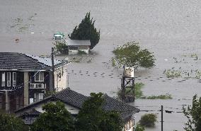 Powerful typhoon in Japan