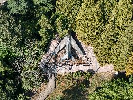 An Abandoned Combat Aircraft in Guiyang