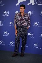 ''Leopardi. Il poeta dell'Infinito'' Photocall - The 81st Venice International Film Festival