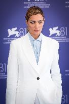 ''Leopardi. Il poeta dell'Infinito'' Photocall - The 81st Venice International Film Festival