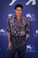 ''Leopardi. Il poeta dell'Infinito'' Photocall - The 81st Venice International Film Festival