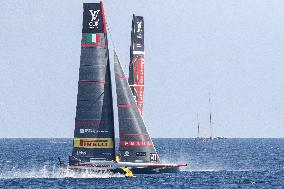 - Vela - America's Cup - Louis Vuitton Cup - Round Robin 1 & 2