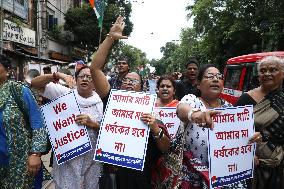 Activist Of Congress Party Take Part In A Protest In Kolkata Against The Rape And Murder Of A PGT Doctor