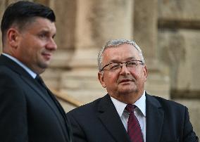 Jaroslaw Kaczynski Continues Monthly Visits To Brother's Crypt At Wawel