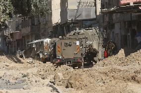 Israel Carries Out Large-Scale Raids - West Bank