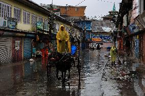 Rainy Weather In Kashmir