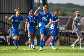 Oldham Athletic v Gateshead - Vanarama National League