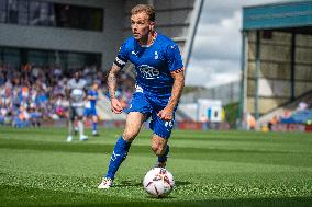 Oldham Athletic v Gateshead - Vanarama National League