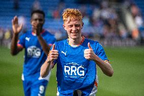 Oldham Athletic v Gateshead - Vanarama National League