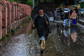 Rainy Weather In Kashmir, Orange Alert Issued