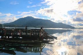 Cloudy Weather In Kashmir