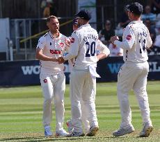 Essex CCC v Worcestershire CCC - VITALITY COUNTY CHAMPIONSHIP - DIVISION ONE