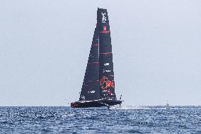 - Vela - America's Cup - Louis Vuitton Cup - Round Robin 1 & 2