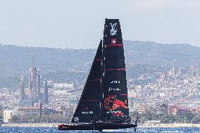 - Vela - America's Cup - Louis Vuitton Cup - Round Robin 1 & 2