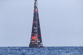 - Vela - America's Cup - Louis Vuitton Cup - Round Robin 1 & 2