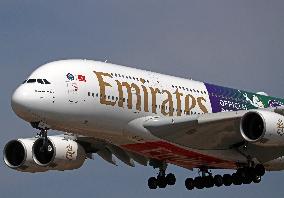 Emirates Airbus A380, with Wimbledon livery, landing in Barcelona