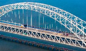 Chang-Tai Yangtze River Bridge Construction in Taixing