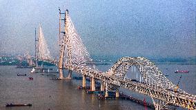 Chang-Tai Yangtze River Bridge Construction in Taixing