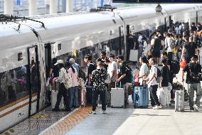 Summer Travel Ends on China's Railways in 2024