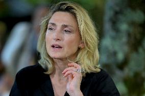 Angouleme Festival - Olympe Une Femme Dans La Revolution Photocall