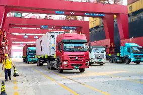 The Import and Export Volume of African Goods at Qingdao Port Increased