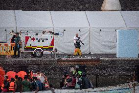 New cayuco arrives in El Hierro with 174 people on board