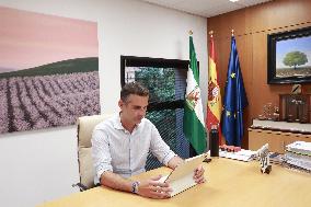 Spainish Minister of Agriculture, Fisheries, Water and Rural Development, Ramon Fernandez-Pacheco