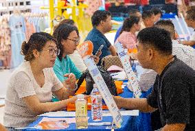 A Job Fair in Taizhou