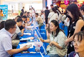 A Job Fair in Taizhou