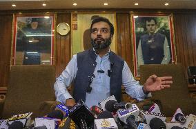 Aga Syed Ruhullah Mehdi Press Conference In Srinagar